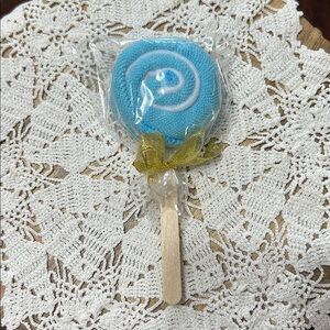 Sassy + Chic Lollipop Towel NWT Blue